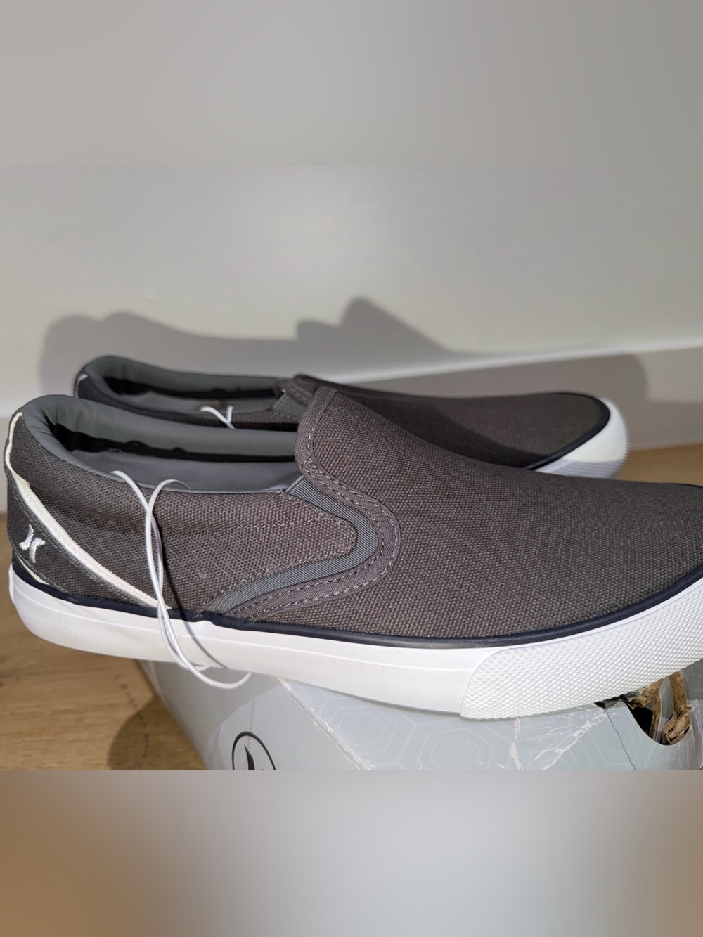 Hurley Men's Slip-On Canvas Loafers in Dark Gray with White Sole - Picture 4 of 6